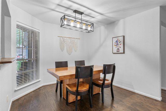 99 S Village Knoll Circle, The Woodlands, TX 77381