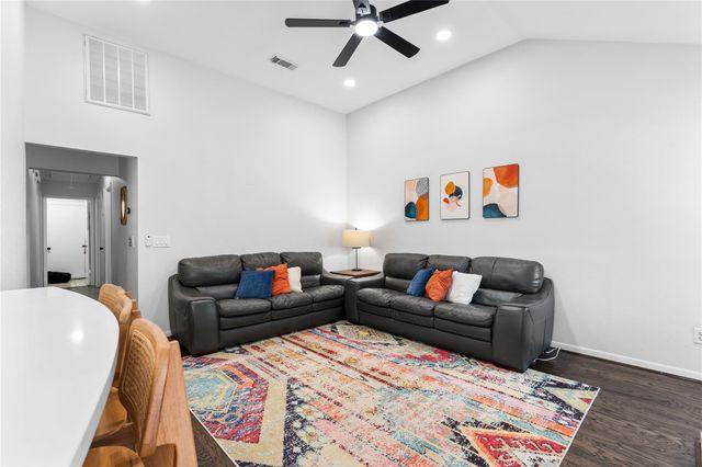 99 S Village Knoll Circle, The Woodlands, TX 77381