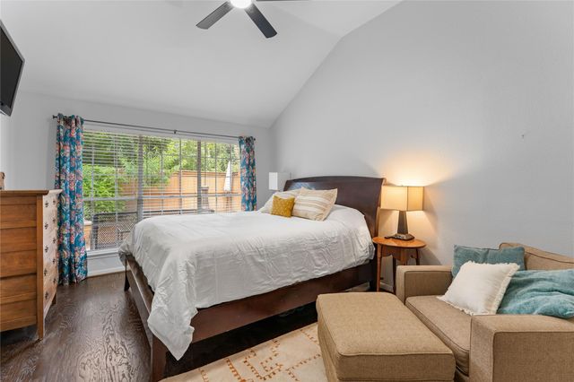 99 S Village Knoll Circle, The Woodlands, TX 77381