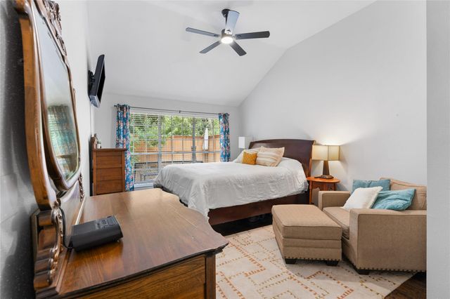 99 S Village Knoll Circle, The Woodlands, TX 77381