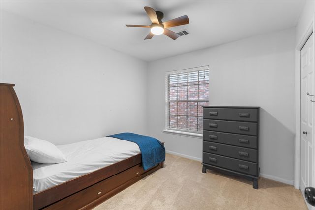 99 S Village Knoll Circle, The Woodlands, TX 77381