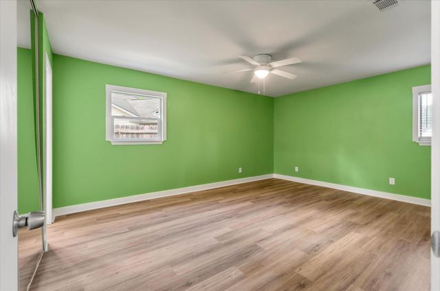 8687 Elsinore Court, North Charleston, SC 29406