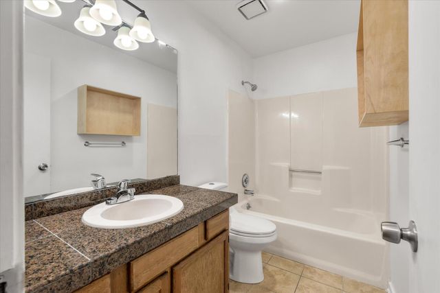 8687 Elsinore Court, North Charleston, SC 29406