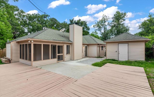 8687 Elsinore Court, North Charleston, SC 29406