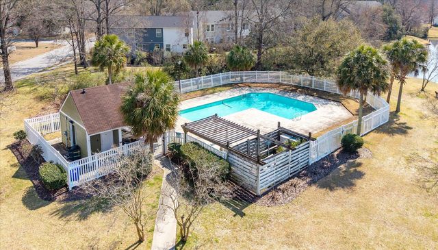 8687 Elsinore Court, North Charleston, SC 29406