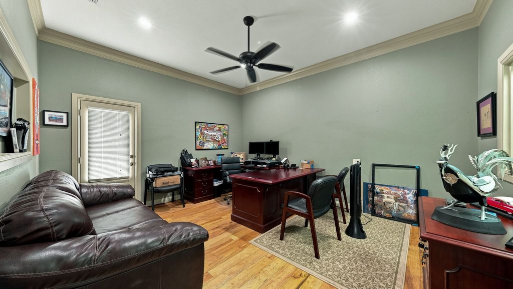 207 Eastridge Road, Granbury, TX 76049 — photo 4
