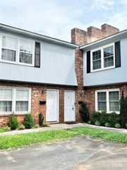 1422 Delane Avenue 4, Charlotte, NC 28211