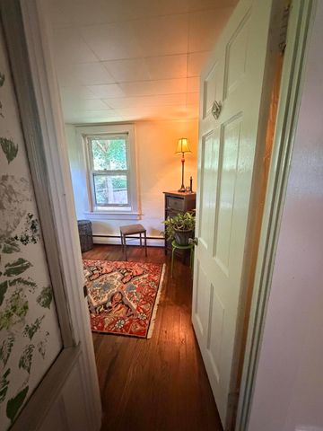 32 Paine Avenue, Hyannis, MA 02601
