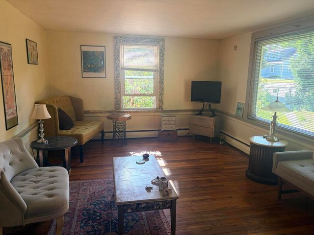 32 Paine Avenue, Hyannis, MA 02601