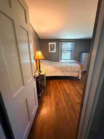32 Paine Avenue, Hyannis, MA 02601