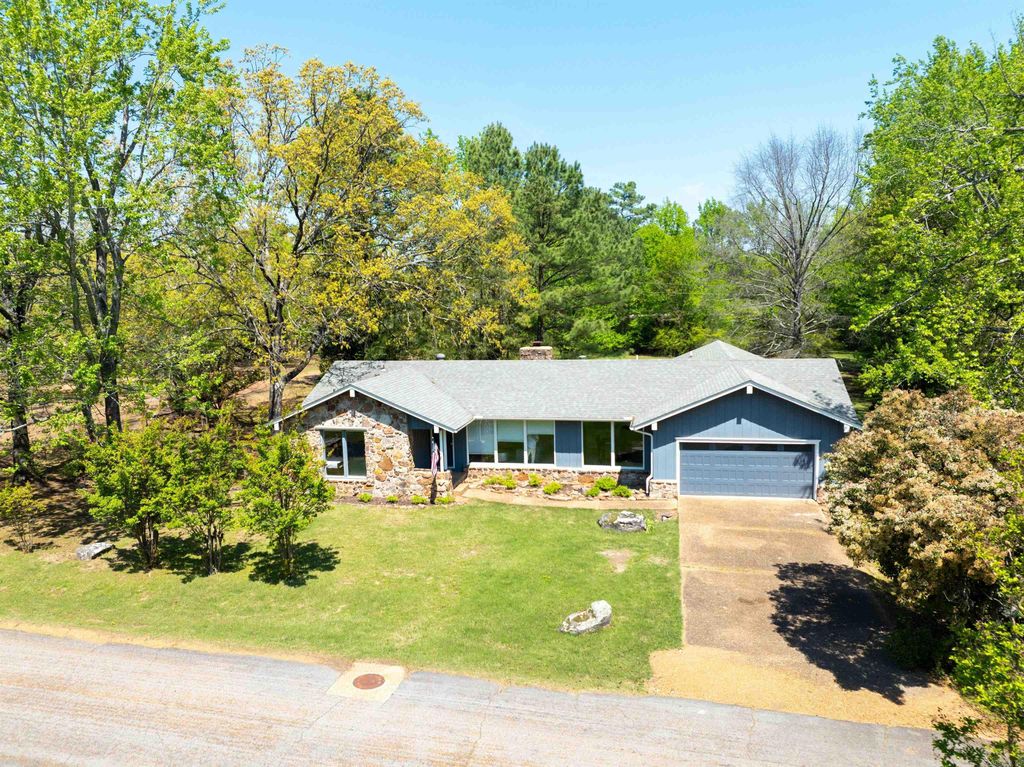 249 Cedar Place, Heber Springs, AR 72543