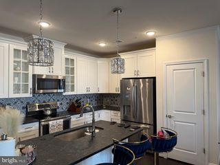 23630 HAVELOCK WALK TER #410, Ashburn, VA 20148