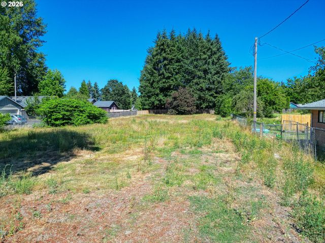 2093 W IRWIN Way, Eugene, OR 97402