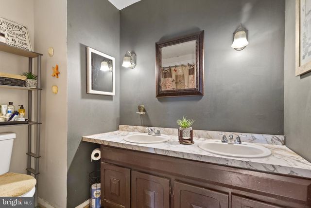 1303 WENDOVER CT, District Heights, MD 20747