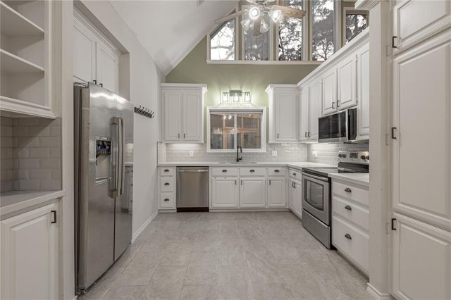 89 Westwood Drive W, Trinity, TX 75862