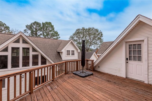 89 Westwood Drive W, Trinity, TX 75862