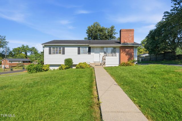 455 Robin Circle, Bristol, VA 24202
