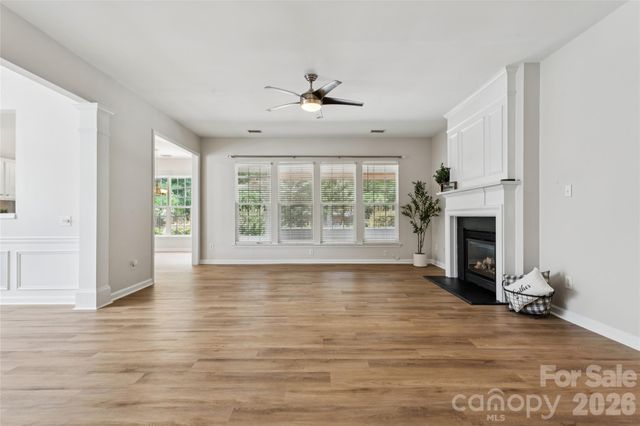 8426 Heron Glen Drive, Charlotte, NC 28269