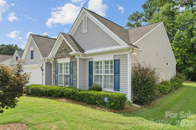8426 Heron Glen Drive, Charlotte, NC 28269
