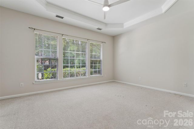 8426 Heron Glen Drive, Charlotte, NC 28269