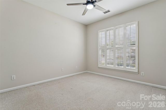 8426 Heron Glen Drive, Charlotte, NC 28269