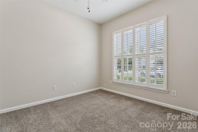 8426 Heron Glen Drive, Charlotte, NC 28269