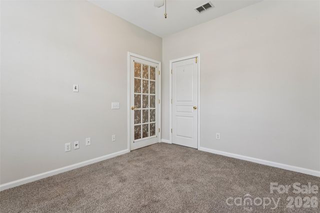 8426 Heron Glen Drive, Charlotte, NC 28269
