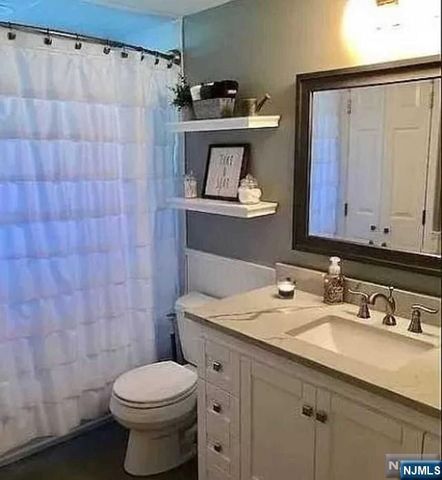 14 Baywood Terrace, Wayne, NJ 07470