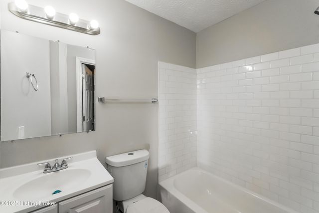 214 N 24th St, Louisville, KY 40212