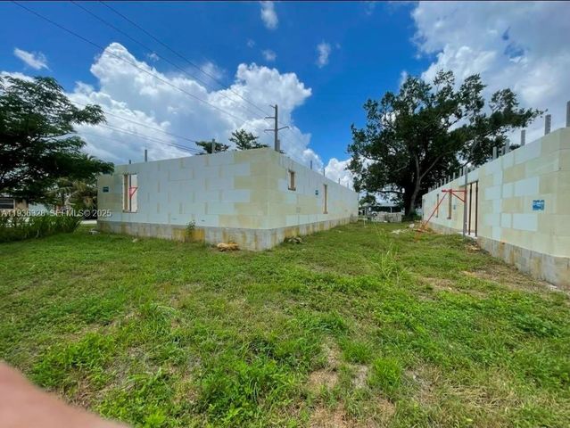 3208 Jeffcott, Other City - In The State Of Florida, FL 33916