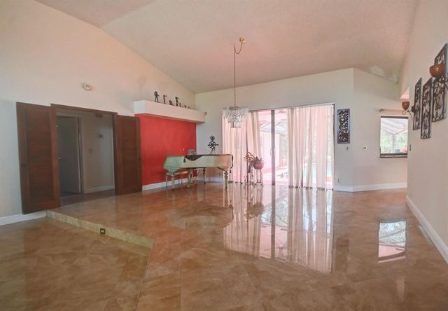 19915 Back 9 Drive, Boca Raton, FL 33498