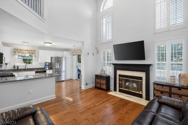 61 Dorchester Dr, Bernards Twp., NJ 07920