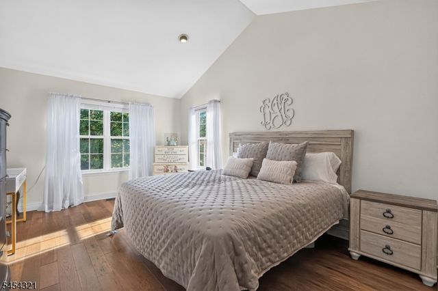 61 Dorchester Dr, Bernards Twp., NJ 07920