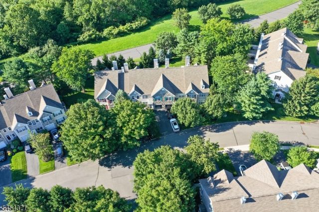 61 Dorchester Dr, Bernards Twp., NJ 07920