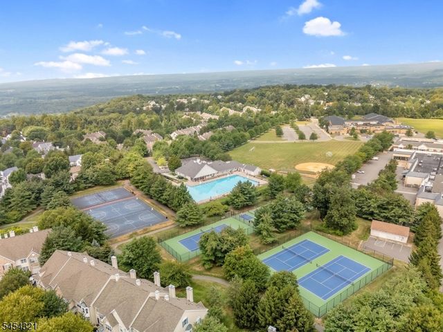 61 Dorchester Dr, Bernards Twp., NJ 07920