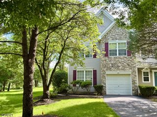 61 Dorchester Dr, Bernards Twp., NJ 07920