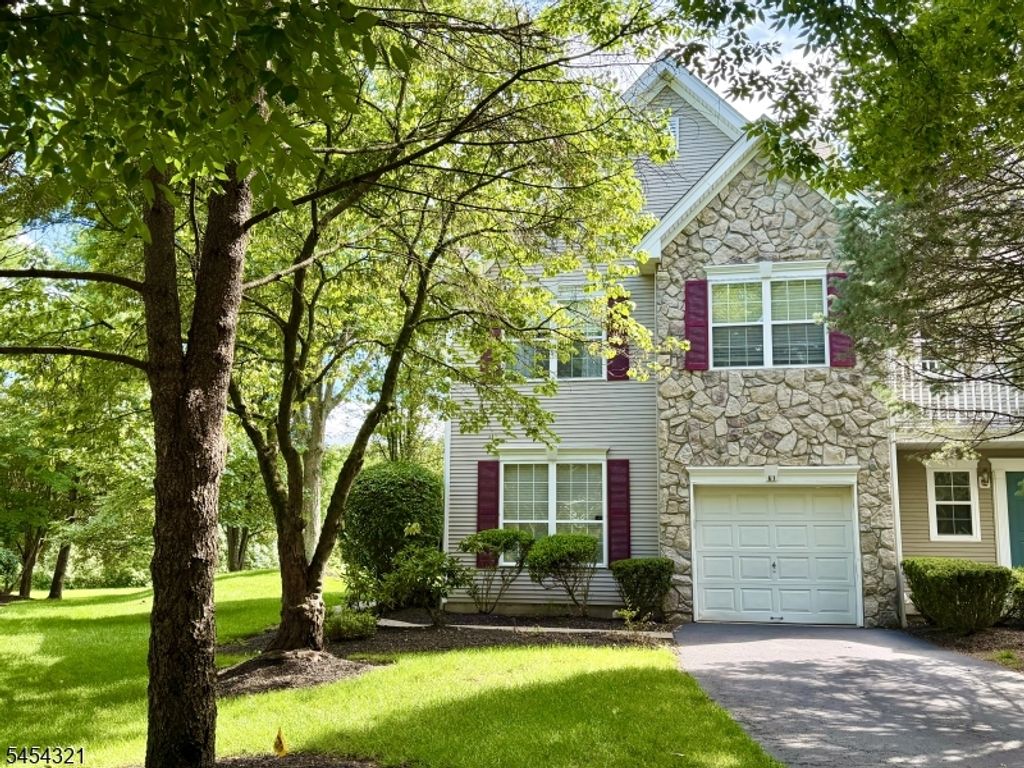 61 Dorchester Dr, Bernards Twp., NJ 07920