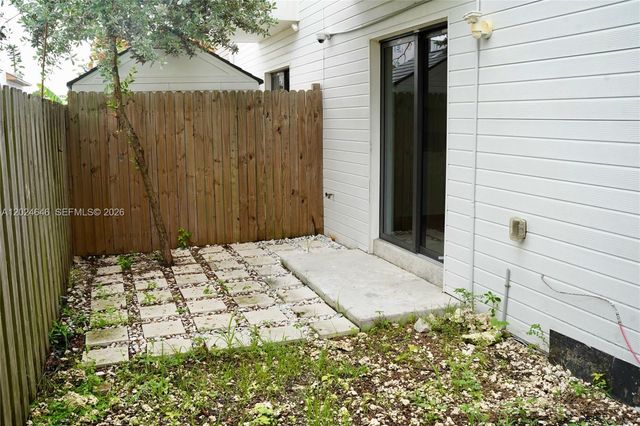 958 NW 10th Street 4, Florida City, FL 33034
