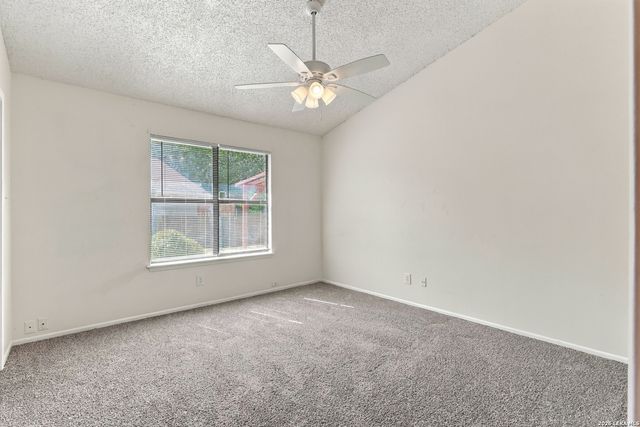 13447 PEBBLE HOLW, San Antonio, TX 78217
