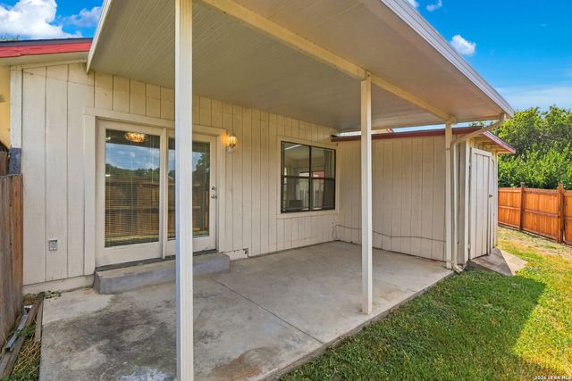 13447 PEBBLE HOLW, San Antonio, TX 78217