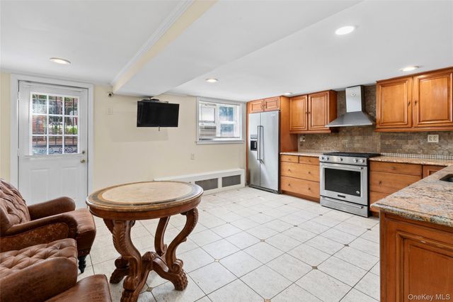 5902 70th Street, Maspeth, NY 11378