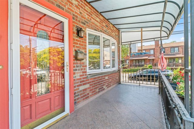 5902 70th Street, Maspeth, NY 11378