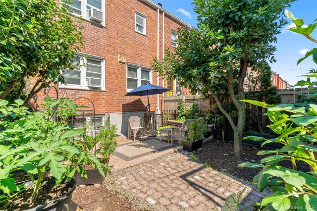 5902 70th Street, Maspeth, NY 11378