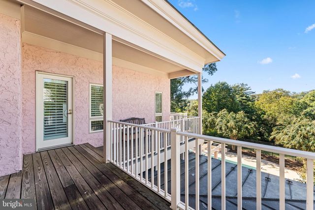 1304 WASHINGTON AVE, Fredericksburg, VA 22401