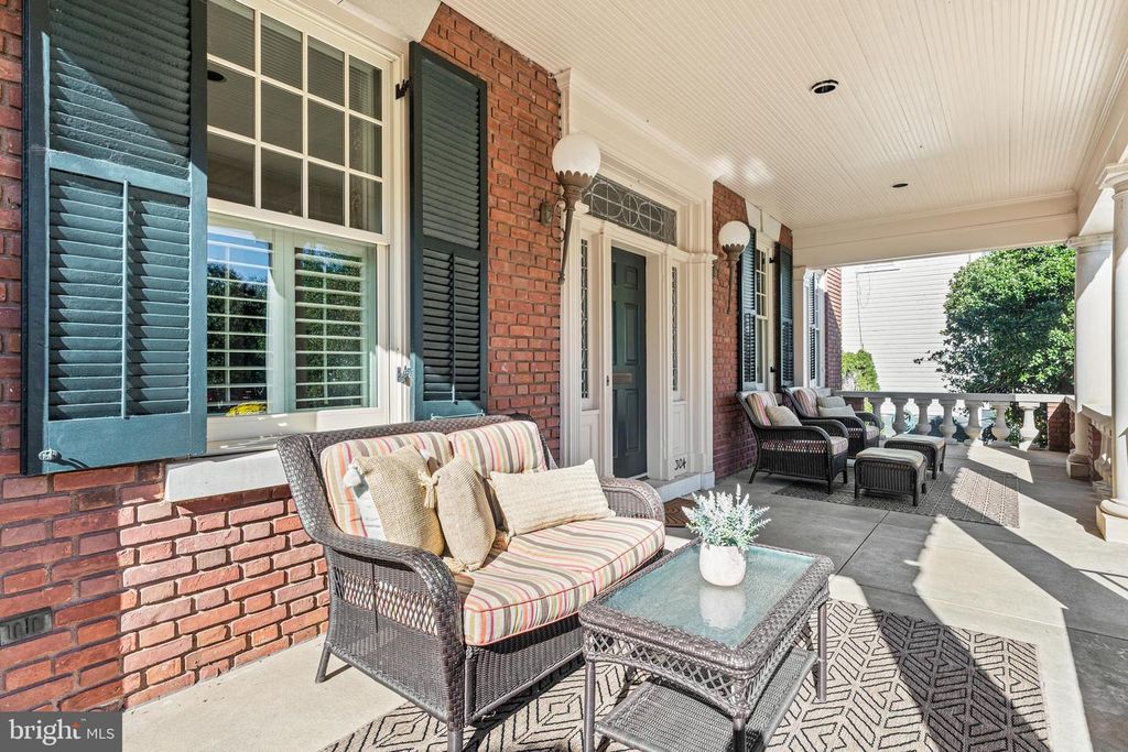 1304 WASHINGTON AVE, Fredericksburg, VA 22401