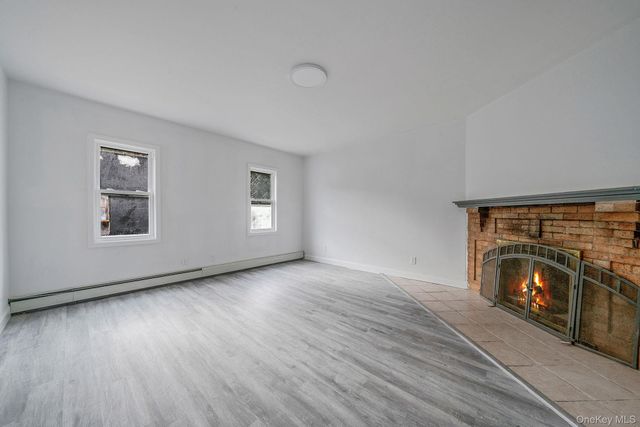 45 Redington Street, Bay Shore, NY 11706