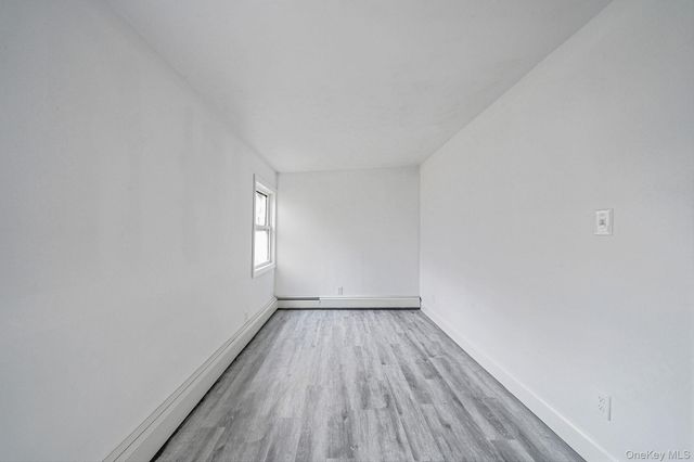 45 Redington Street, Bay Shore, NY 11706