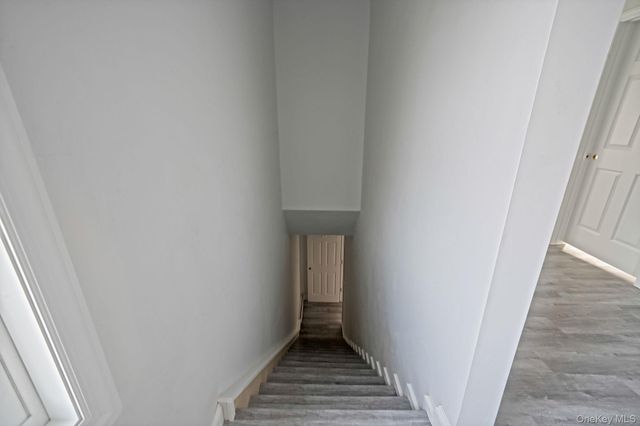 45 Redington Street, Bay Shore, NY 11706