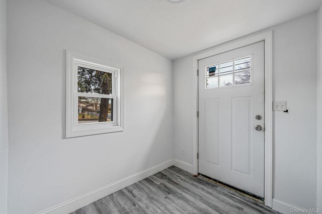 45 Redington Street, Bay Shore, NY 11706