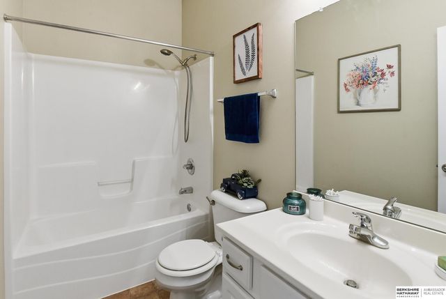 13703 S 14th Street, Bellevue, NE 68123
